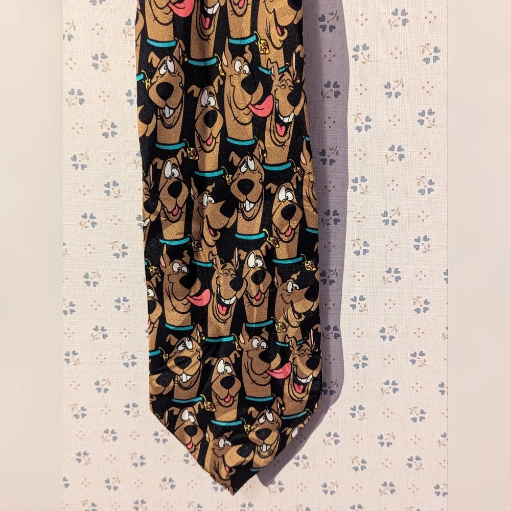 🤎 Scooby Doo Burgundy Tie 1997 Hanna Barbara Cartoon Network Vintage